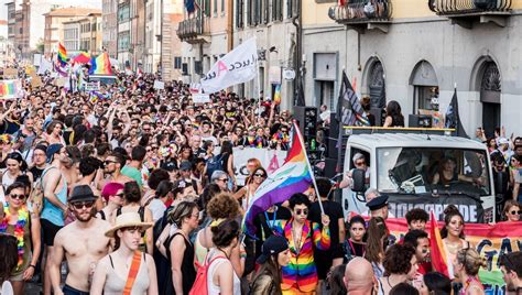 incontro gay pistoia|Pistoia Archvio